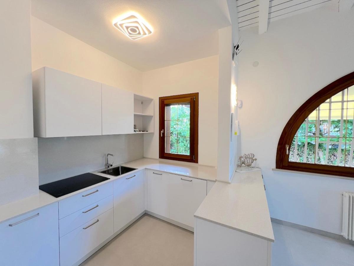 Villa Palm Lignano Sabbiadoro Bagian luar foto
